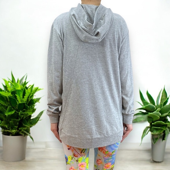 Nike Women’s Gym CLC Funnel Hoodie in Birch Grey with Seamed Pockets - Picture 9 of 16